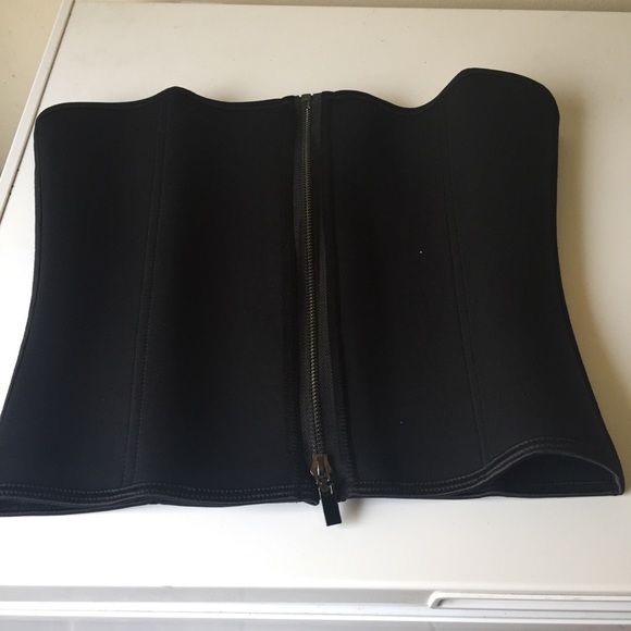 Waist trainer corset - Picture 13 of 15